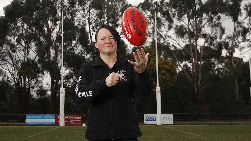 bfAA200819DB0056.jpg Brooke Fox is the winner of the 2019 Swisse Best off Ground Award - AFL,AFLW